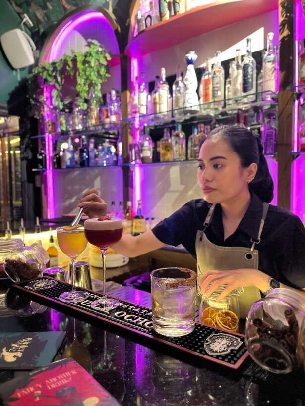 Makati Bar Crawl - Hidden Bar, Speakeasy and Pub - Speakeasies, rooftop bars, and local places