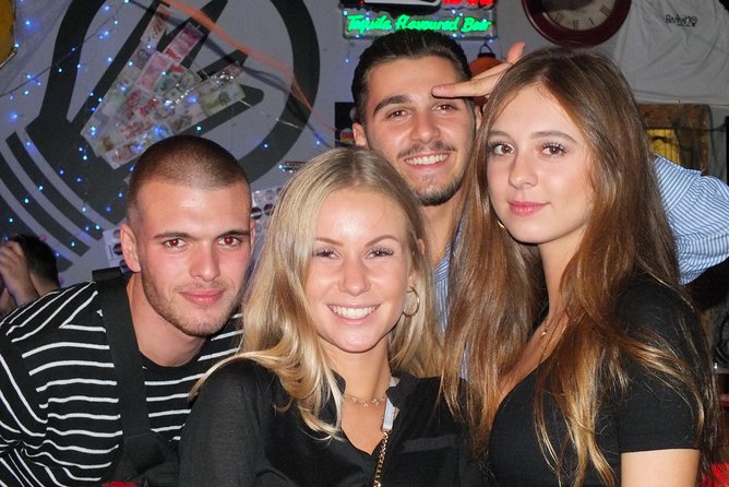 Malaga Nightlife Pub Crawl Tour with Drinks and Clubs Entry - What the bar route is really like