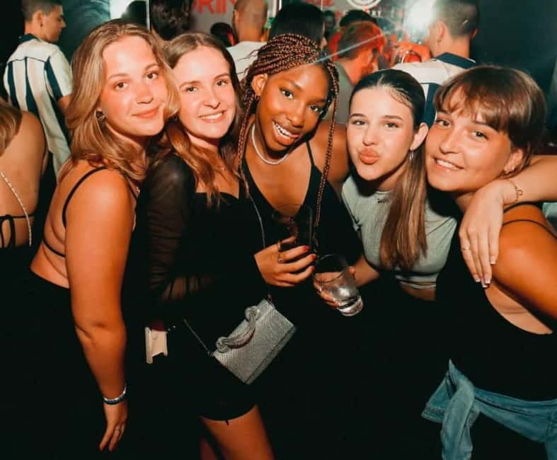 Málaga: Pub Crawl Málaga Madness - Starting at Camden Lock Málaga at 10:30 PM