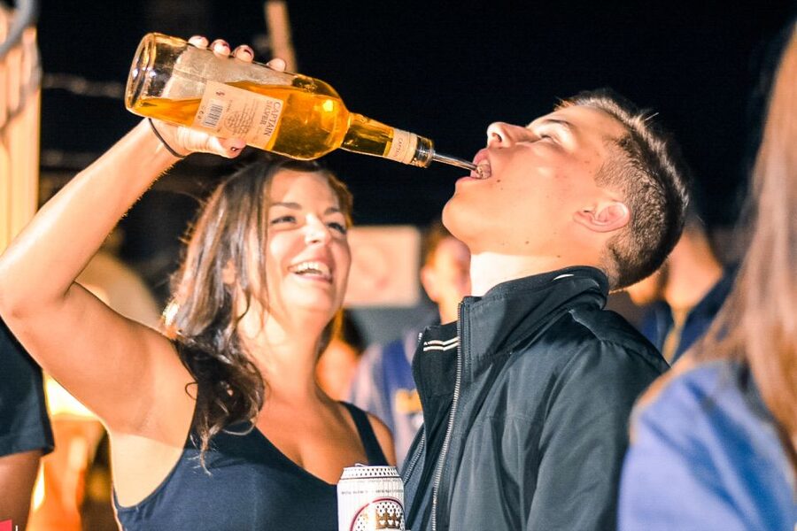 Malta: Pub Crawl of Paceville and St Julian's with Drinks - The social side, with a few limits