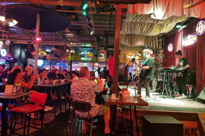 Manila Nightlife And Pub Crawl Tour Makati City - Seven stops, seven different Makati moods