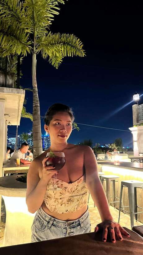 Manila Ultimate Nightlife Pub Crawl - Photos and the social side of the crawl