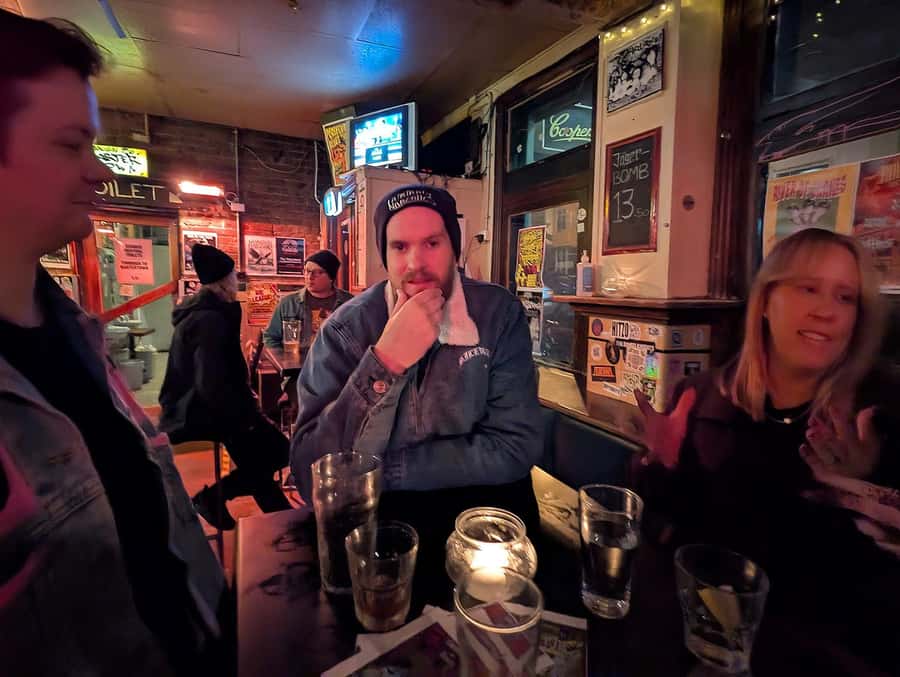 Melbourne Music Venue Pub Crawl with History + 2 Free Drinks - Finishing at Old Bar