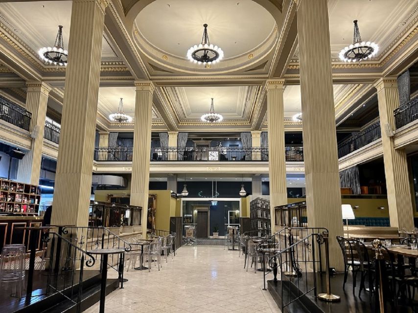 Melbourne: Spirits and Ales Haunted Pub Walking Tour - What the guides add to the evening