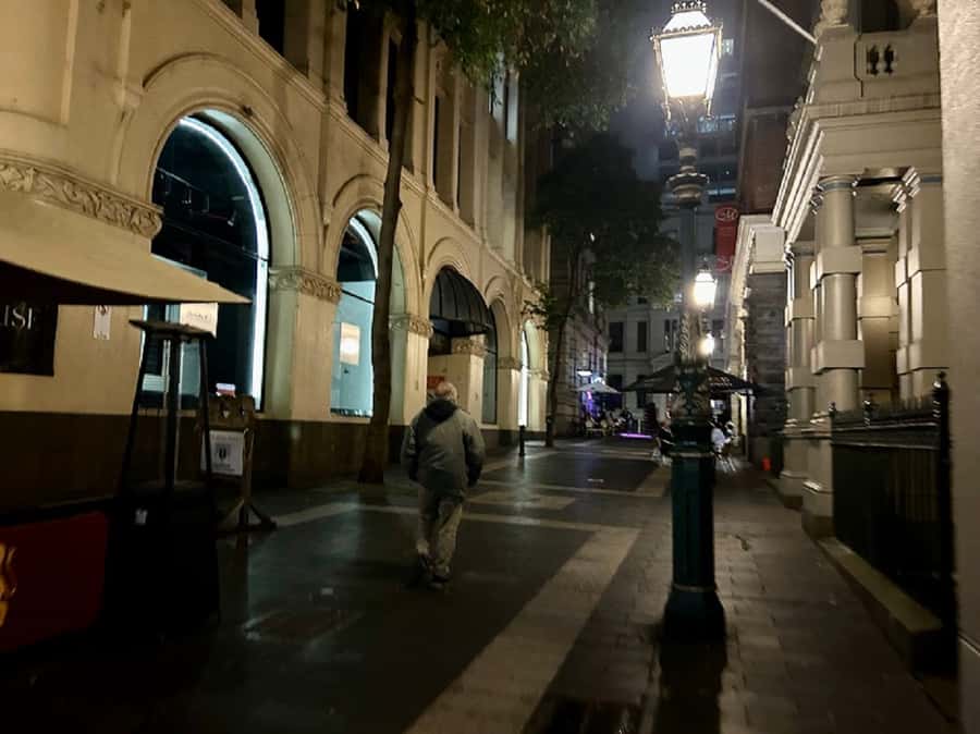 Melbourne: Spirits and Ales Haunted Pub Walking Tour - The former police station and an unsolved murder