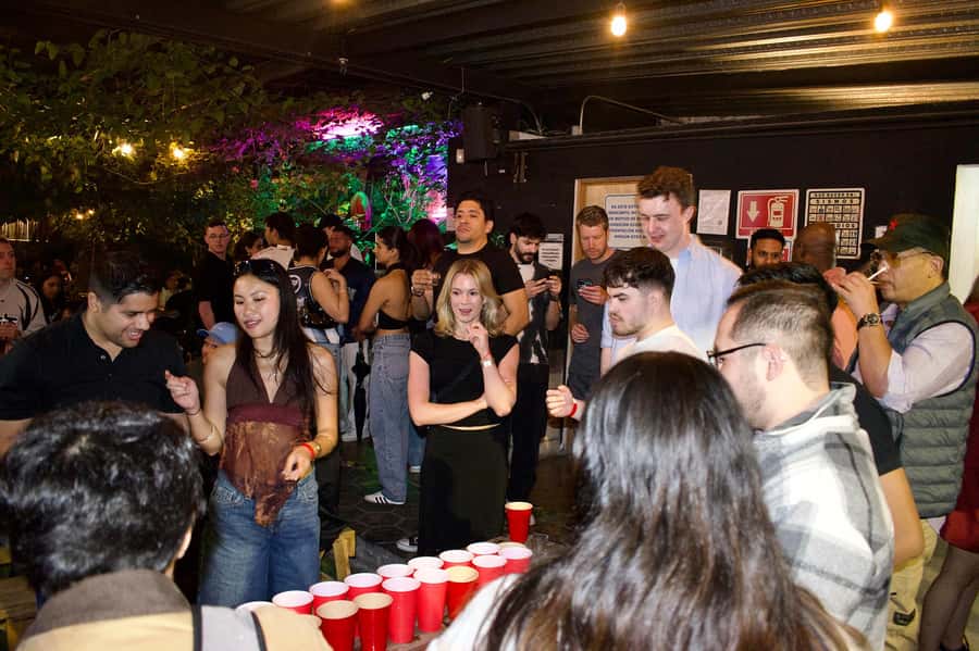 Mexico City: Guided Pub Crawl with Party Games - What the neighborhood route adds