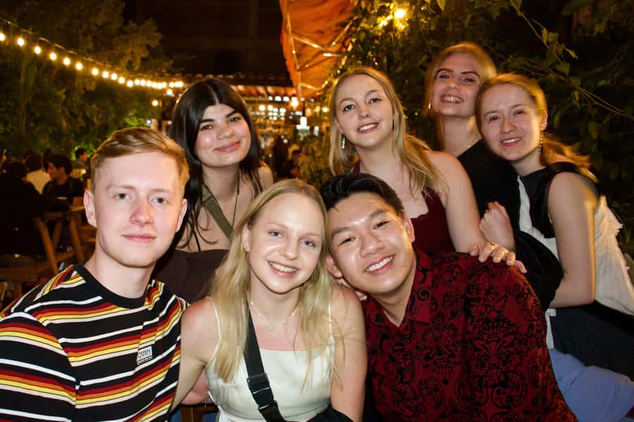 Mexico City: Guided Pub Crawl with Party Games - Walking through Roma Norte and Condesa
