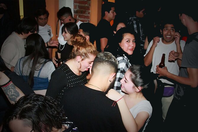 Mexico City Pub Crawl - Who will get the most from this crawl