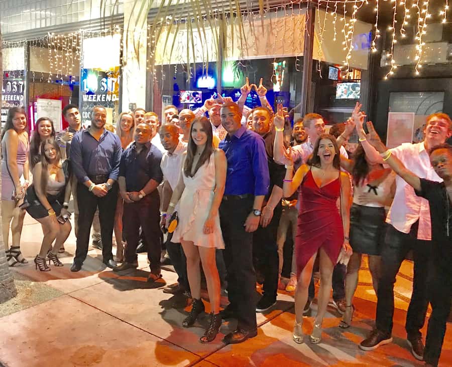 Miami Pub Crawl + Clubbing Experience - What to wear and bring for Ocean Drive
