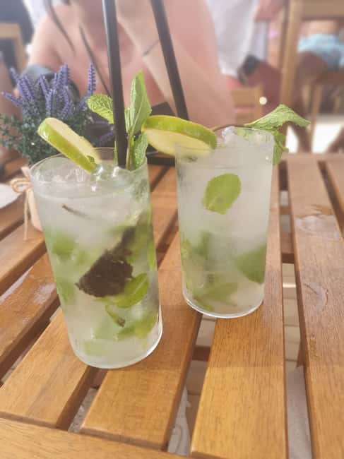 Naples Pub Crawl; from the first free Spritz to the Disco - Key points to know before booking