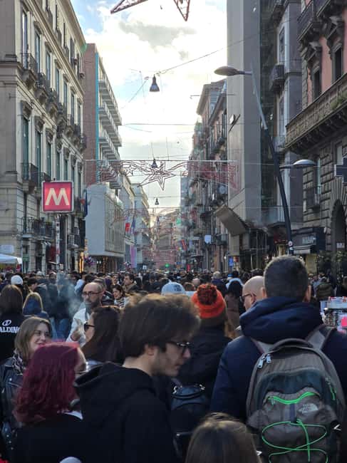 Naples Pub Crawl; from the first free Spritz to the Disco - The free Spritz sets the tone