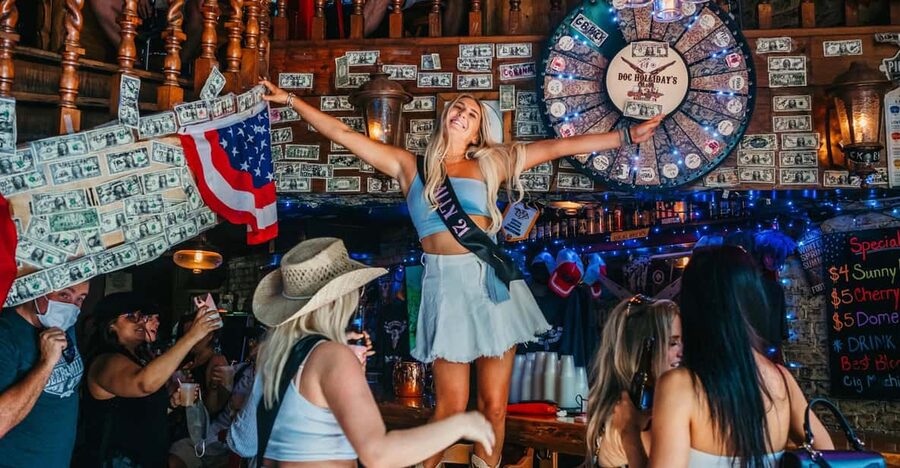 Nashville Bar Crawl: Guided Pub Crawl with Drinks Discounts - Why this crawl fits Nashville after dark