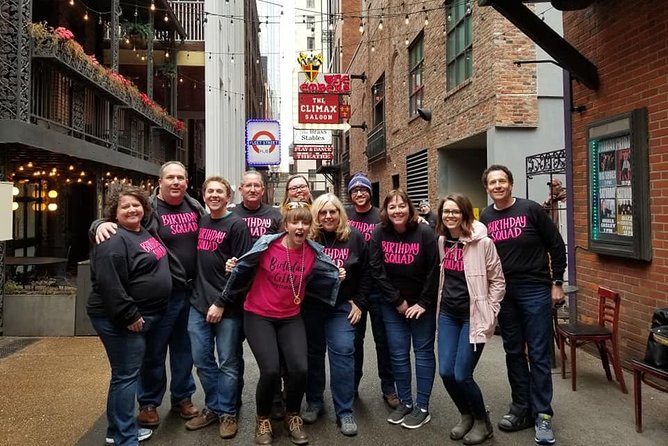 Nashville's Honky-Tonk Walking Sightseeing Pub Crawl - Starting beside the Ryman