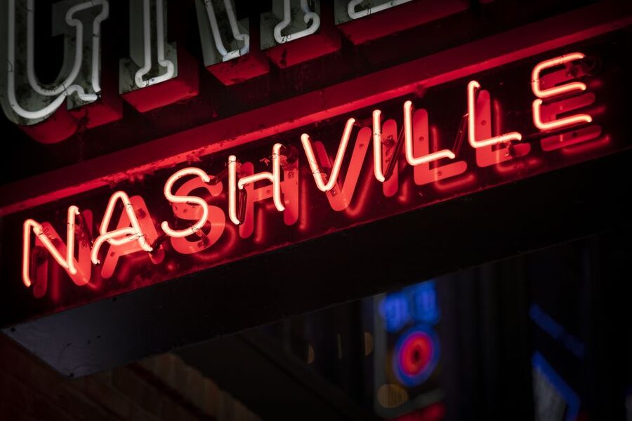Nashville: Seeking Spirits Haunted Pub Crawl - Doc Hollidays Saloon and the role of the bar stops