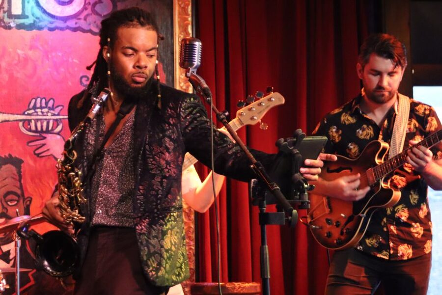 New Orleans: Frenchmen Street VIP Live Music Pub Crawl - VIP entry and the value of moving quickly