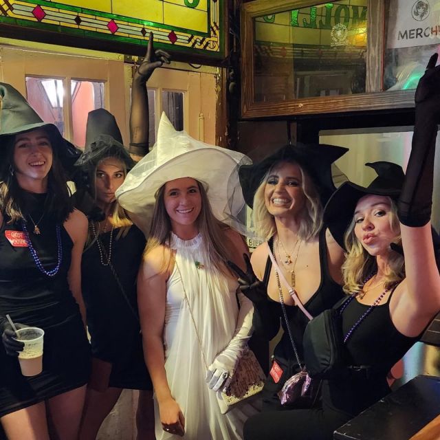 New Orleans: Ghost and Haunted Pub Crawl Tour with Free Shot - Key points at a glance