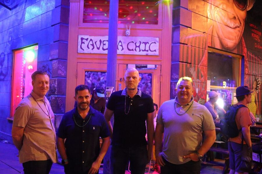 New Orleans: Ghost and Haunted Pub Crawl Tour with Free Shot - Lalaurie Mansion and New Orleans’s darkest legend