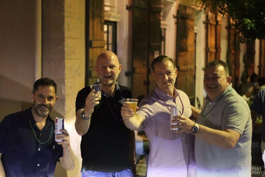 New Orleans: Ghost and Haunted Pub Crawl Tour with Free Shot - Three bars, one shot, and a sensible pace