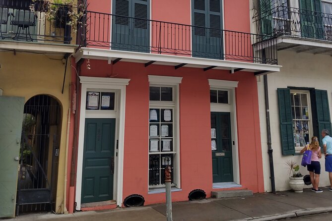 New Orleans Original True Crime Pub Crawl - Pour House @ District and the social side of the walk