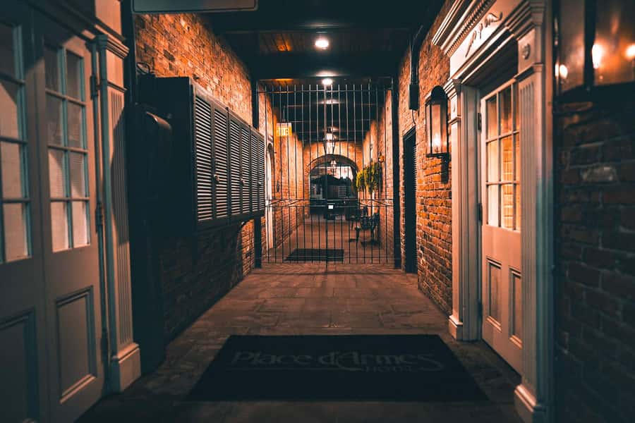 New Orleans: True Crime Pub Crawl - JFK allegations in the French Quarter