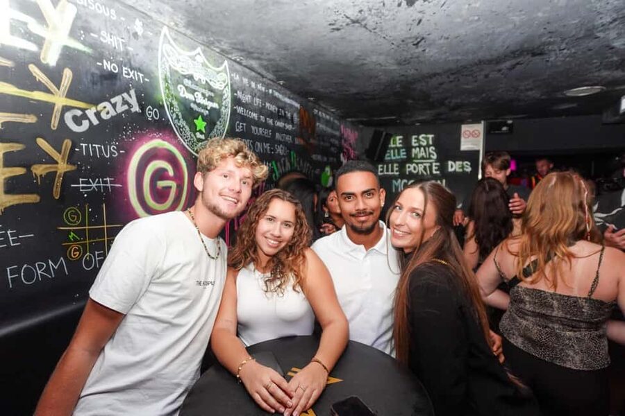 New Year’s Eve Party: Pub Crawl Nice with VIP Entry in Club - Meeting the Beer&Dash guides in central Nice