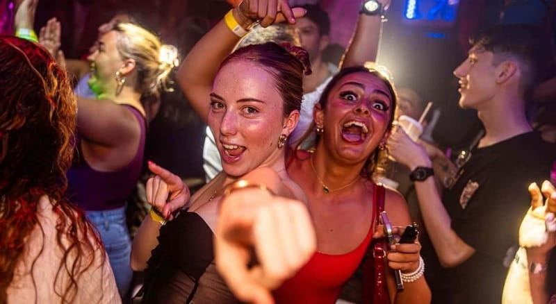 Nice: Bar/Pub Crawl with Free Shots and VIP Entry - Practical preparation for a smoother night