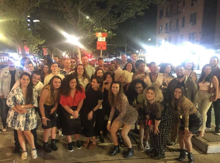 NYC Pub Crawl and Rooftop Clubbing Experience - Dress for the door, not for the sidewalk