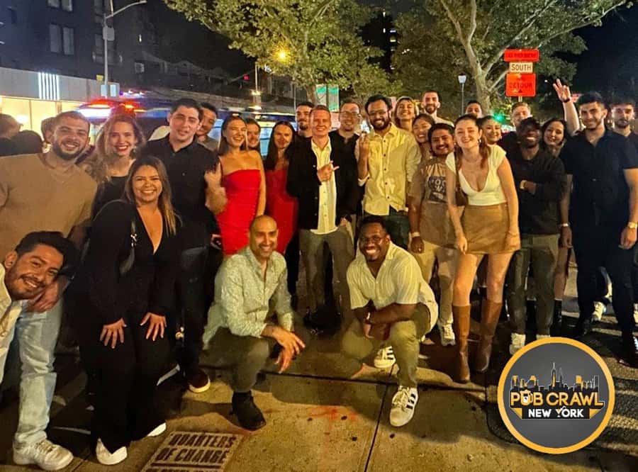 NYC Pub Crawl Experience - Games, live music, DJs, and dancing