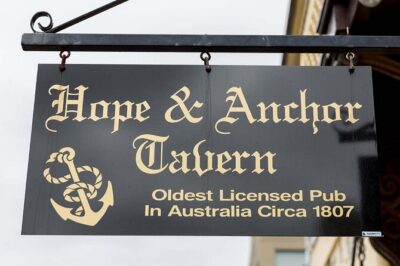 Old Hobart Pub Walking Tour