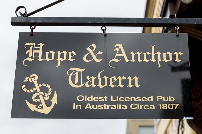 Old Hobart Pub Walking Tour - Walking through the waterfront stories