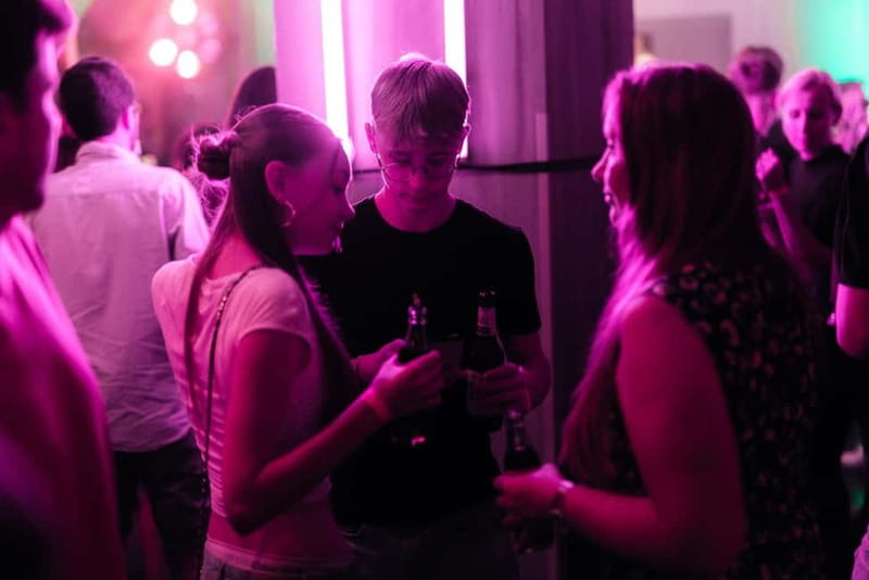 Original Hamburg Pub Crawl Sex & Crime St. Pauli Tour - Cancellation and booking flexibility