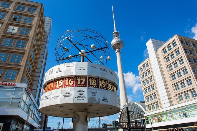 Original Pub Crawl Berlin - What the Berlin pub crawl actually offers