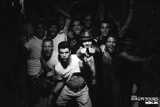 Original Pub Crawl Berlin - Booking, cancellation, and practical planning