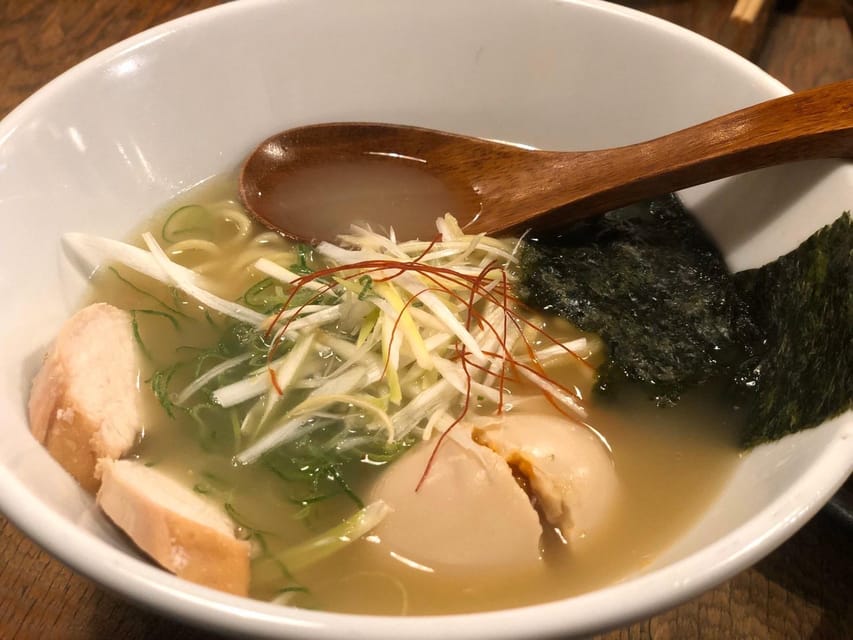 Osaka: Deep Food Tour and Bar Hopping in Namba - A first local bar and regional food