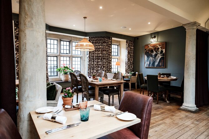 Oxford and Cotswolds Tour with Country Pub Lunch from London - What the $257.95 price really covers