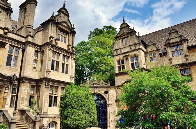 Oxford: City, Universities and Pubs Walking Tours - Why three walks work well in Oxford