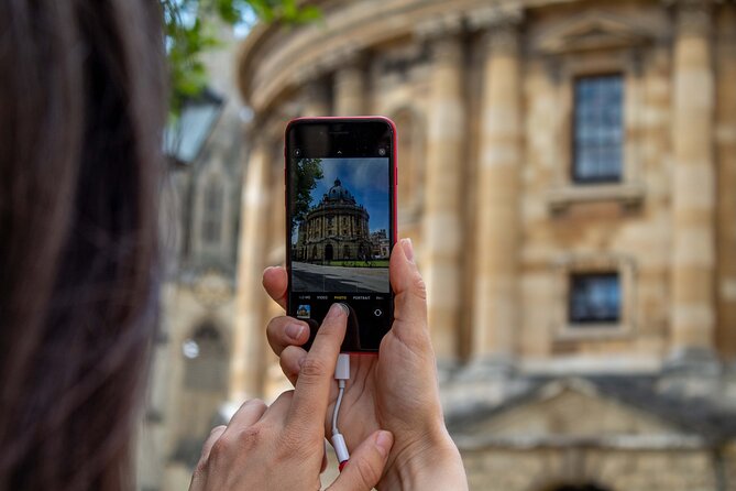 Oxford: City, Universities and Pubs Walking Tours - The sightseeing app adds time beyond the guide