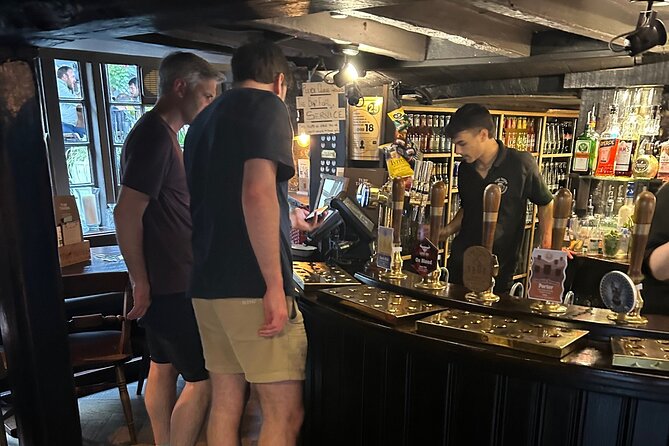 Oxford Pub Tour: Historic Pubs and Local Brews - The Royal Blenheim brings local ales to the finish