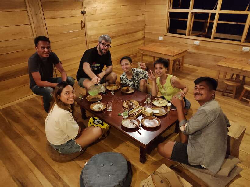 Panglao Bohol Island: Alona Beach Pub Crawl with Drinks - Who should book this Panglao pub crawl?