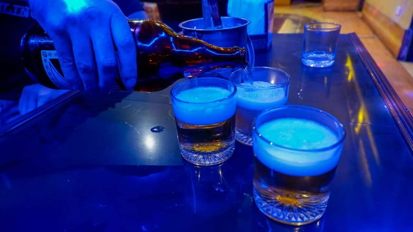 Panglao Bohol Island: Alona Beach Pub Crawl with Drinks - From 9:30 p.m. toward Alona Beach Road