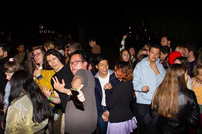 Paris: The Original Pub Crawl + Free Shots + VIP Club Entry - Finishing at the nightclub