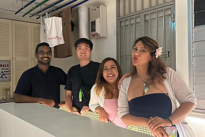 Party Singapore Bespoke Pub Crawl - Mama Diam, local snacks, and the first 90 minutes