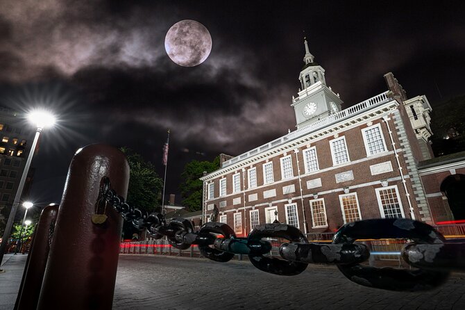 Philly Ghosts Boos and Booze Haunted Pub Crawl - Eastern State Penitentiary and the great escape
