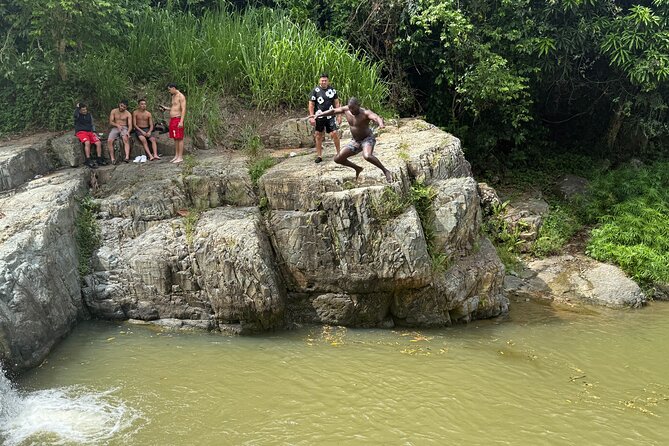 Pinones Bar Hopping Beach Food Tour & Caguas River Hidden Gem - The boardwalk, beaches, and photo stops