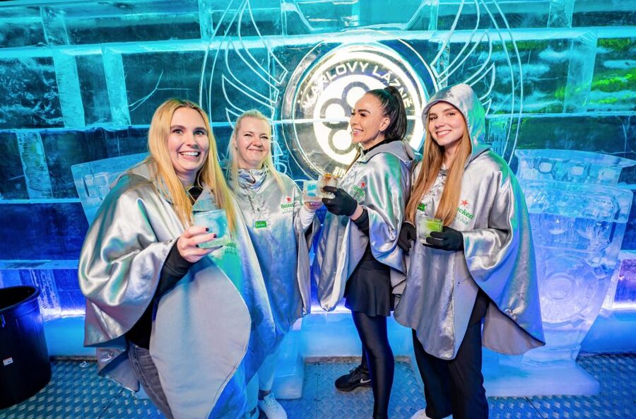 Prague: Entry ticket to Ice Pub Prague with Nightclub Option - How to dress for a frozen bar