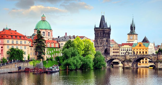 Prague Historic Pub Tour with Drinks Included - Key points to know before you book