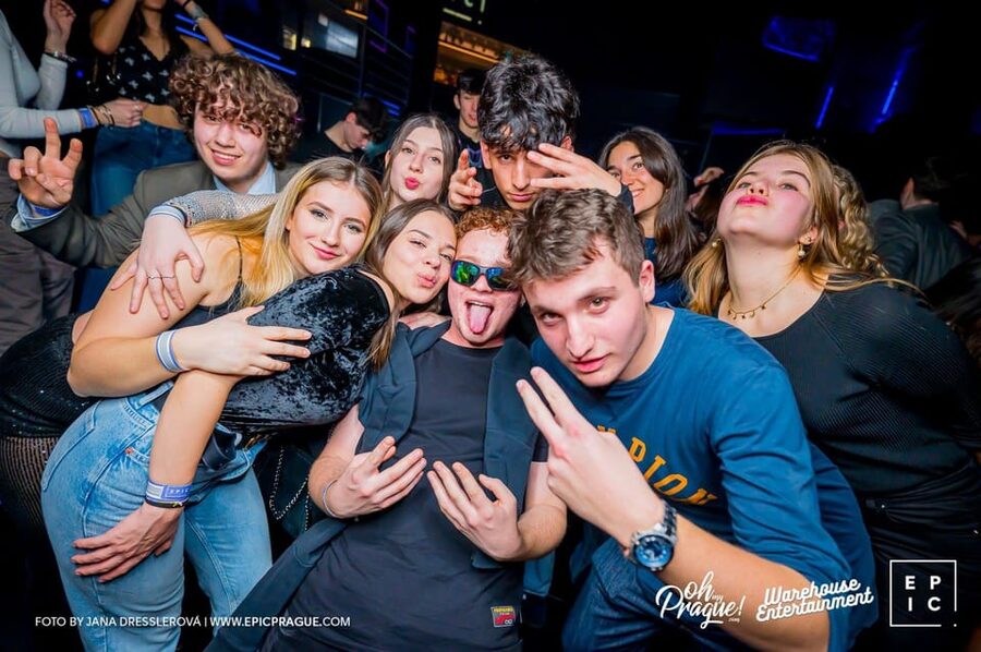 Prague: Pub Crawl with Shots & Entrance to Rooftop Club - Who will enjoy this Prague pub crawl?