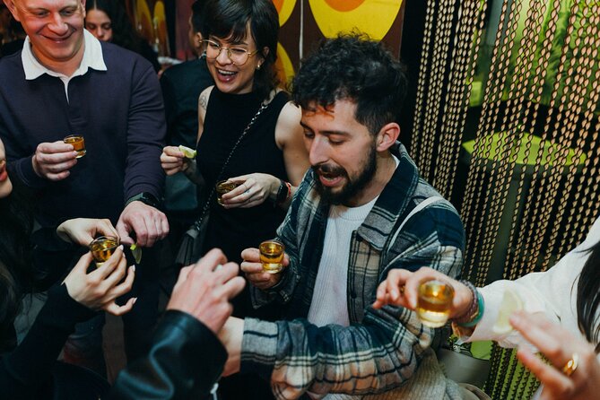 Private Barcelona Nightlife & Hidden History Tour with Drinks - The guide can make or break the experience
