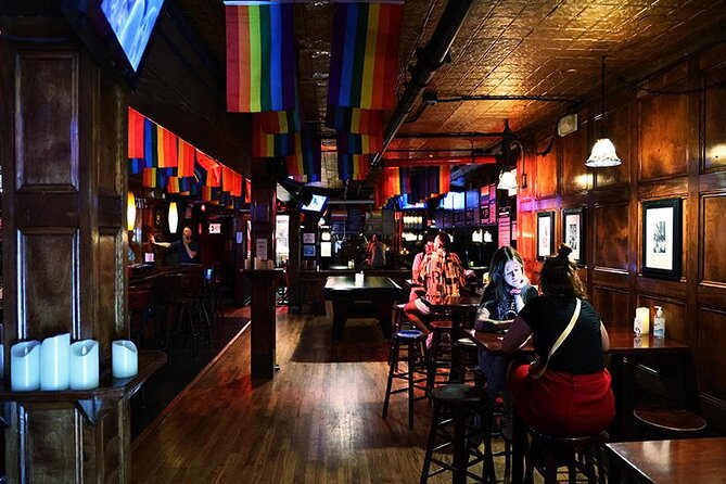Private Pub Crawl with a Local - Comedy clubs and the people who got their start