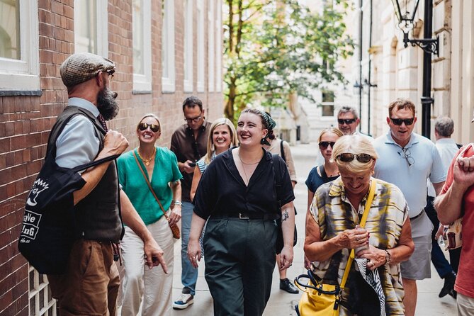 Private Secret London Pub Tour - Two unusual London addresses on the way